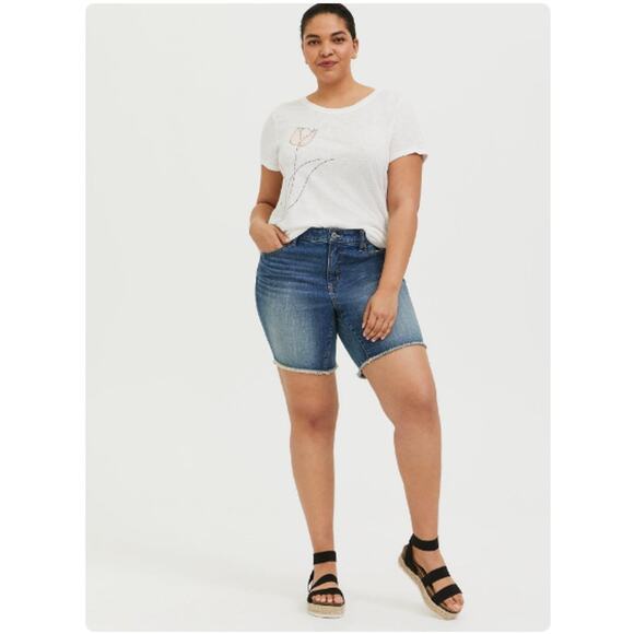 Torrid Raw Hem Vintage Stretch High Rise Bermuda Shorts Size 22 - Picture 1 of 13